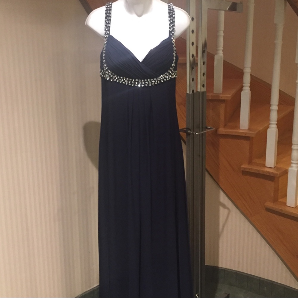 💕💕Host Pick💕💕Navy long evening gown with rhinestones